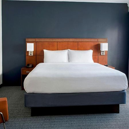 Courtyard By Marriott Annapolis Hotel Exterior photo