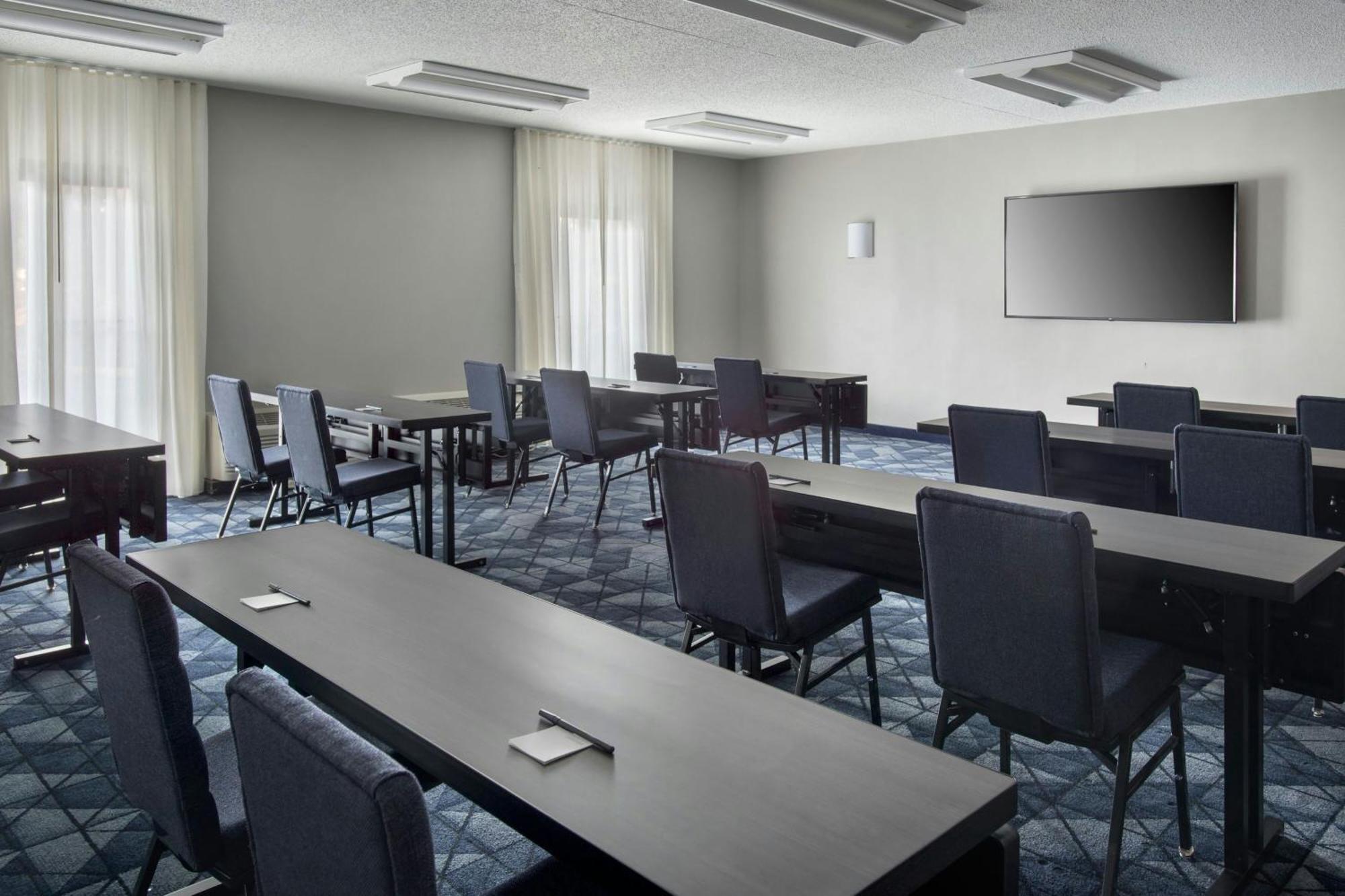 Courtyard By Marriott Annapolis Hotel Exterior photo