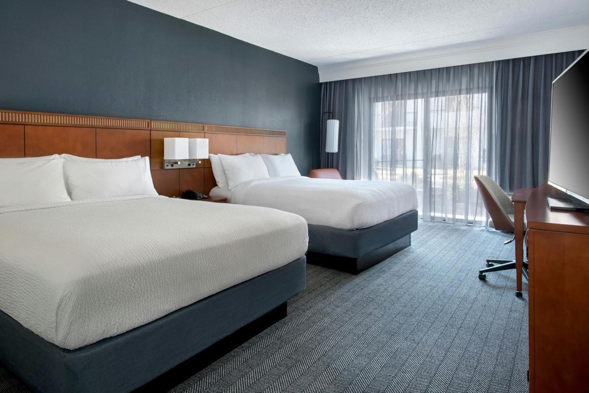 Courtyard By Marriott Annapolis Hotel Exterior photo